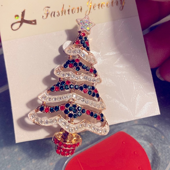 Glittery Christmas Tree Brooch - Picture 2 of 3